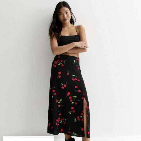 NWT cherry print midi skirt petite 4P - Picture 1 of 4